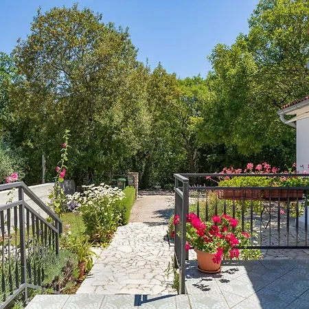 Apartman Matea Sveti Lovreč Pazenatički