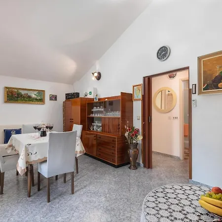 Apartman Apartman Matea Sveti Lovreč Pazenatički