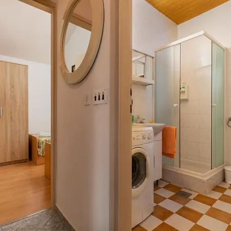 Apartman Matea דירה Sveti Lovreč Pazenatički