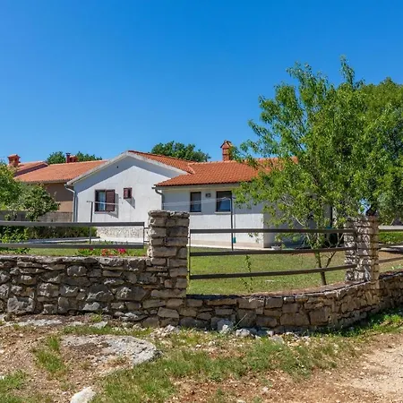 Apartman Matea Sveti Lovreč Pazenatički